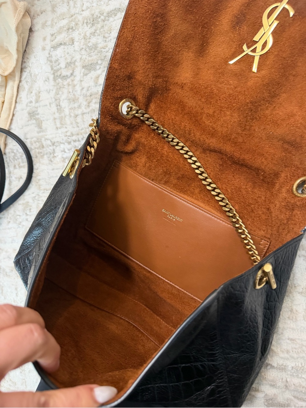 YSL Kate Medium Reversible Shoulder Bag in Croc Embossed Leather and Suede - Picture 5 of 16